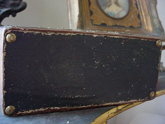 Antique Leather & Brass Perfume Scent Decanter Case Tantalus Antique Leather & Brass Perfume Scent Decanter Case Tantalus