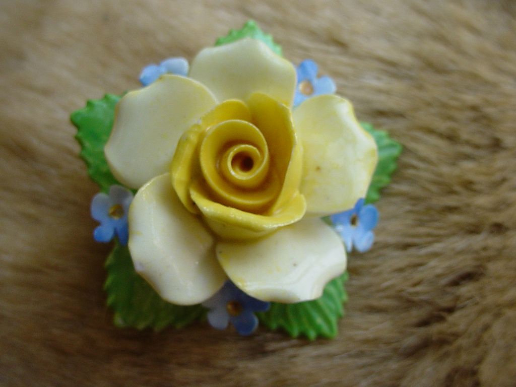 Denton English Bone China Flower Pin Denton English Bone China Flower Pin