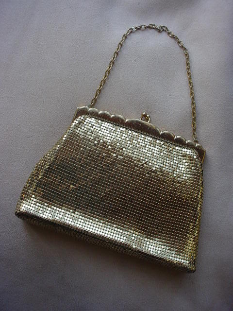 Vintage Whiting & Davis Gold Tone Metal Mesh Purse Vintage Whiting & Davis Gold Tone Metal Mesh Purse