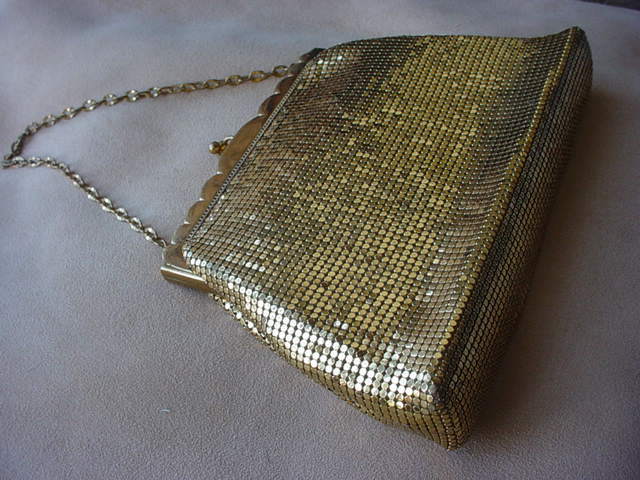 Vintage Whiting & Davis Gold Tone Metal Mesh Purse Vintage Whiting & Davis Gold Tone Metal Mesh Purse