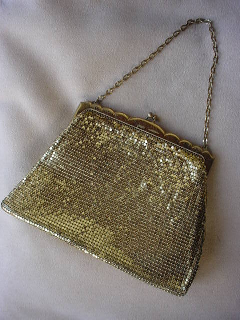Vintage Whiting & Davis Gold Tone Metal Mesh Purse Vintage Whiting & Davis Gold Tone Metal Mesh Purse