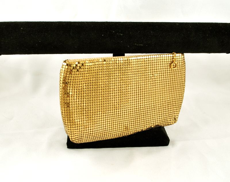 1950s 1950s Vintage Designer Duramesh Made in USA GOLD Mesh Clutch 1950s 1950s Vintage Designer Duramesh Made in USA GOLD Mesh Clutch
