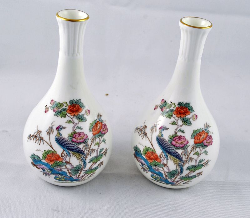 :21:45 PM) Kenneth Varner: Classic pattern Kutani Crane Two birds among beautiful hand painted floral motifs Rare to see a pair... Measures: 5" by 2" FREE SHIPPING 1960's 1960s Home Decor Pair of Wedgewood Kutani Crane Made in England Vases Engl :21:45 PM) Kenneth Varner: Classic pattern Kutani Crane Two birds among beautiful hand painted floral motifs Rare to see a pair... Measures: 5" by 2" FREE SHIPPING 1960's 1960s Home Decor Pair of Wedgewood Kutani Crane Made in England Vases Engl
