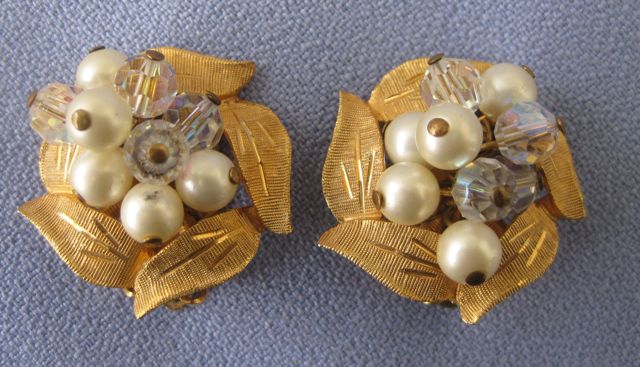 Signed KRAMER Faux Pearl AB Crystal Egyptian Style Collar/Earrings Signed KRAMER Faux Pearl AB Crystal Egyptian Style Collar/Earrings