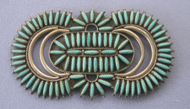Massive ZUNI Petit Point Pin Massive ZUNI Petit Point Pin