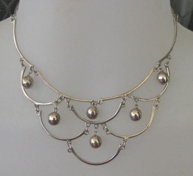 Mexican Sterling Dangling Bib Necklace Mexican Sterling Dangling Bib Necklace