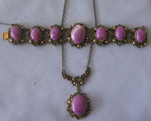 Chunky Vintage PURPLE Glass Necklace and Bracelet Chunky Vintage PURPLE Glass Necklace and Bracelet