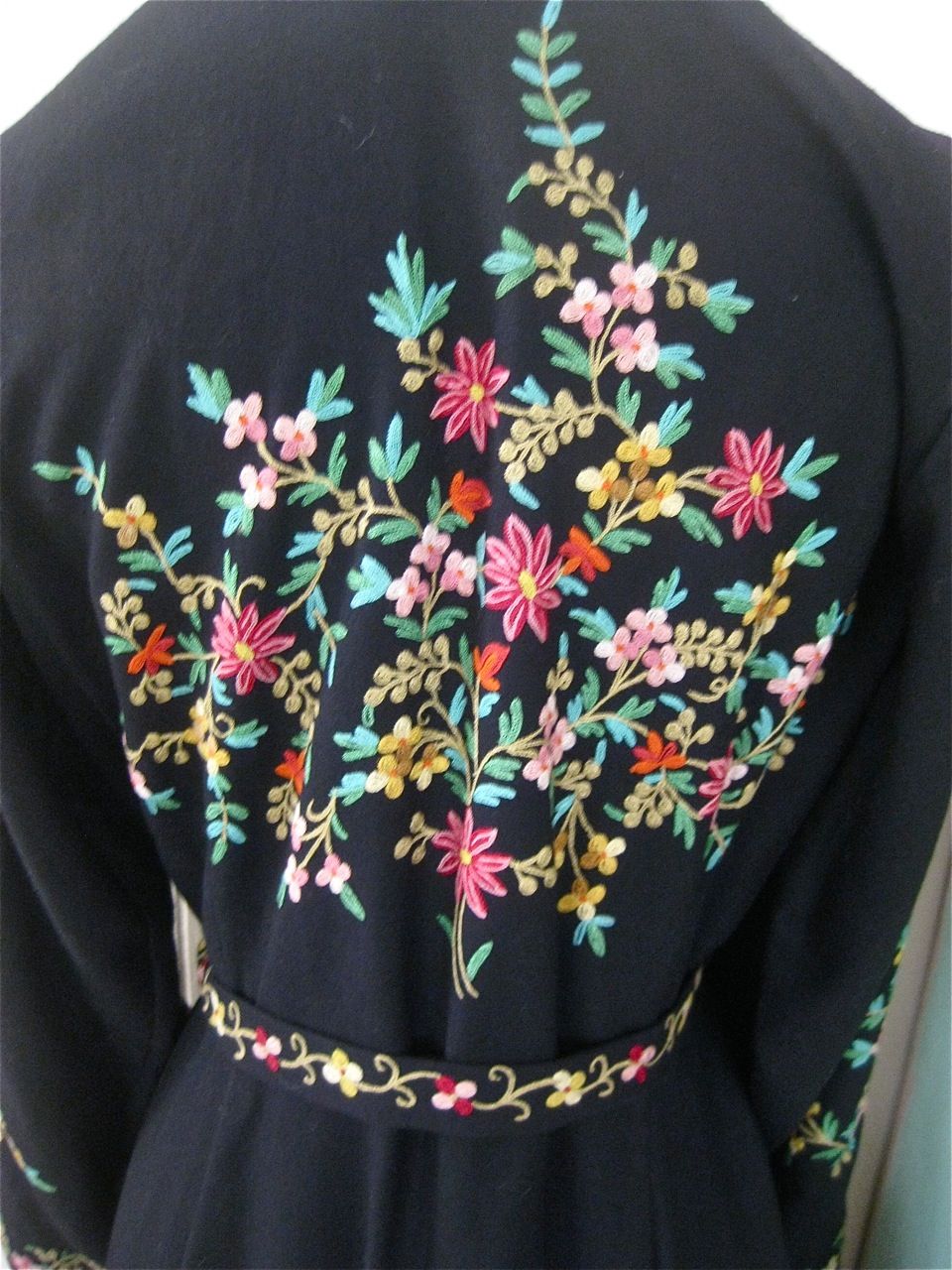 Vintage Handmade Embroidered Long KASHMIR Wool Hostess Robe/Coat Vintage Handmade Embroidered Long KASHMIR Wool Hostess Robe/Coat