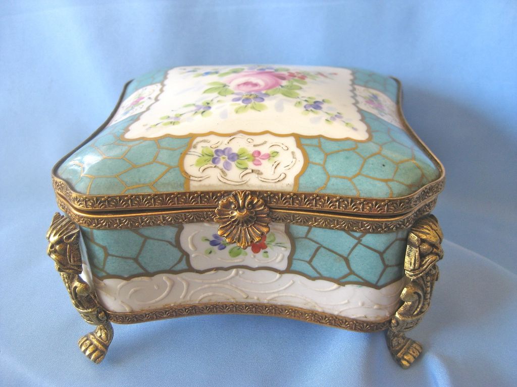 Vintage Fancy Hand Painted China Footed BOUDOIR Box - Birk's Vintage Fancy Hand Painted China Footed BOUDOIR Box - Birk's