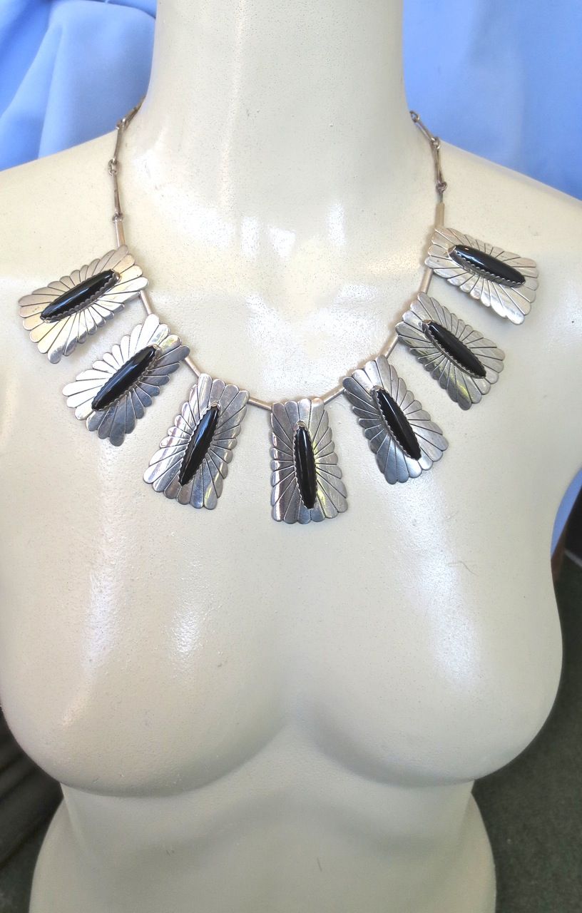 Large Modernist Sterling Black Onyx NAVAJO Collar Necklace Large Modernist Sterling Black Onyx NAVAJO Collar Necklace