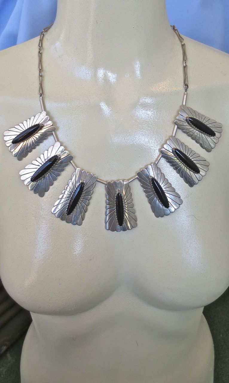 Large Modernist Sterling Black Onyx NAVAJO Collar Necklace Large Modernist Sterling Black Onyx NAVAJO Collar Necklace
