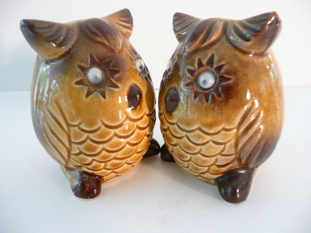 Vintage Whimsical Salt and Pepper Shakers Owls With Rolling Eyes Made In Japan Vintage Whimsical Salt and Pepper Shakers Owls With Rolling Eyes Made In Japan