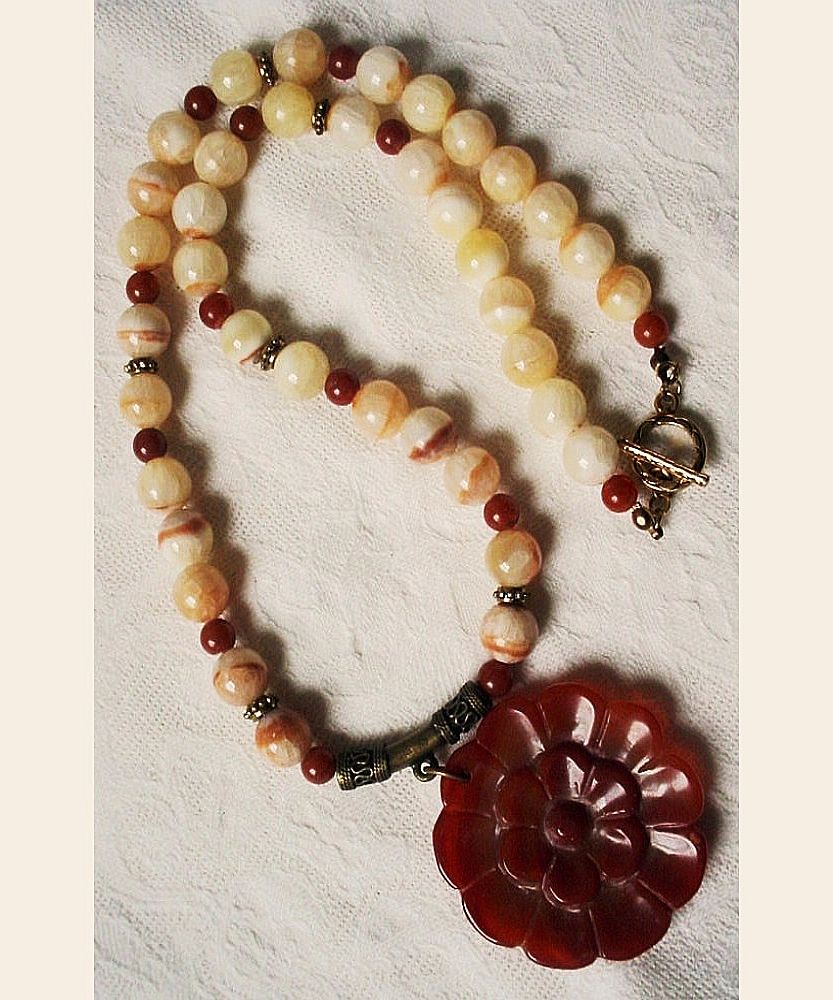 Item ID: NECKL-REDAGFLOW In Shop's Backroom Item ID: NECKL-REDAGFLOW In Shop's Backroom