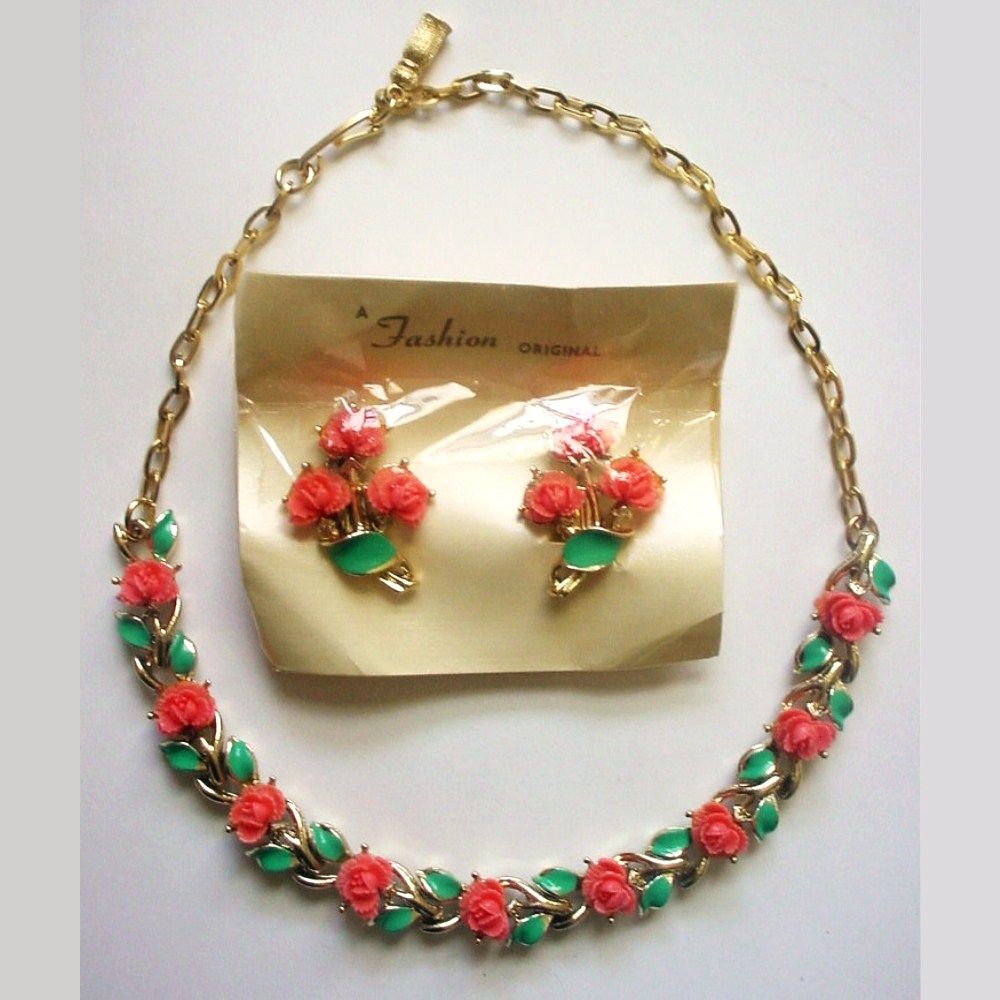 Vintage Necklace and Earrings Pink Roses w Enamel Leaves Vintage Necklace and Earrings Pink Roses w Enamel Leaves