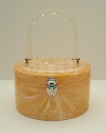 Vintage Pearlized LUCITE Pill Box Purse Deeply Reverse Carved Floral Top Very Roomy Vintage Pearlized LUCITE Pill Box Purse Deeply Reverse Carved Floral Top Very Roomy