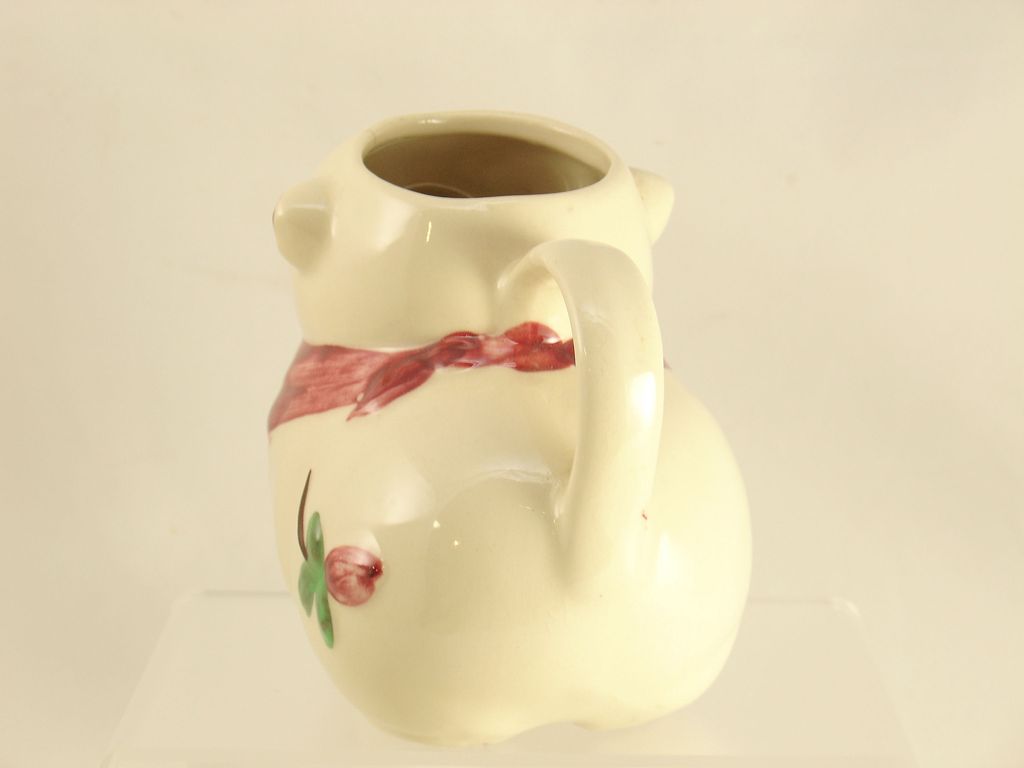 Shawnee Smiley Pig Cloverbud Creamer C. 1940 Shawnee Smiley Pig Cloverbud Creamer C. 1940