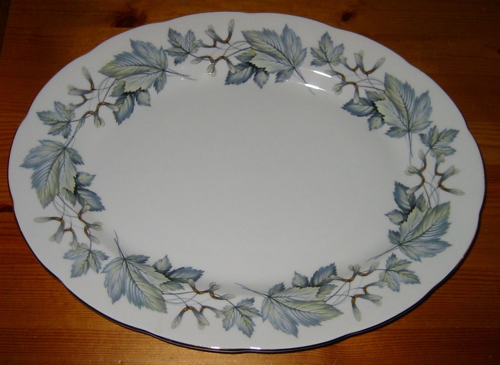 Royal Albert - Silver Maple Platter, Bowl & Gravy Boat Royal Albert - Silver Maple Platter, Bowl & Gravy Boat
