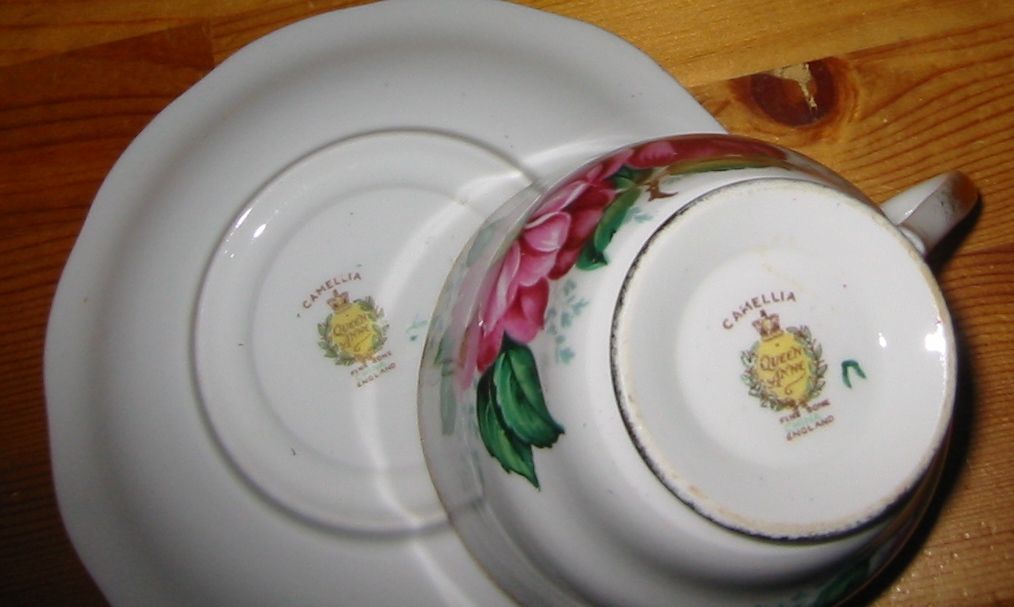 Queen Anne - Camellia - Teacup Set Queen Anne - Camellia - Teacup Set
