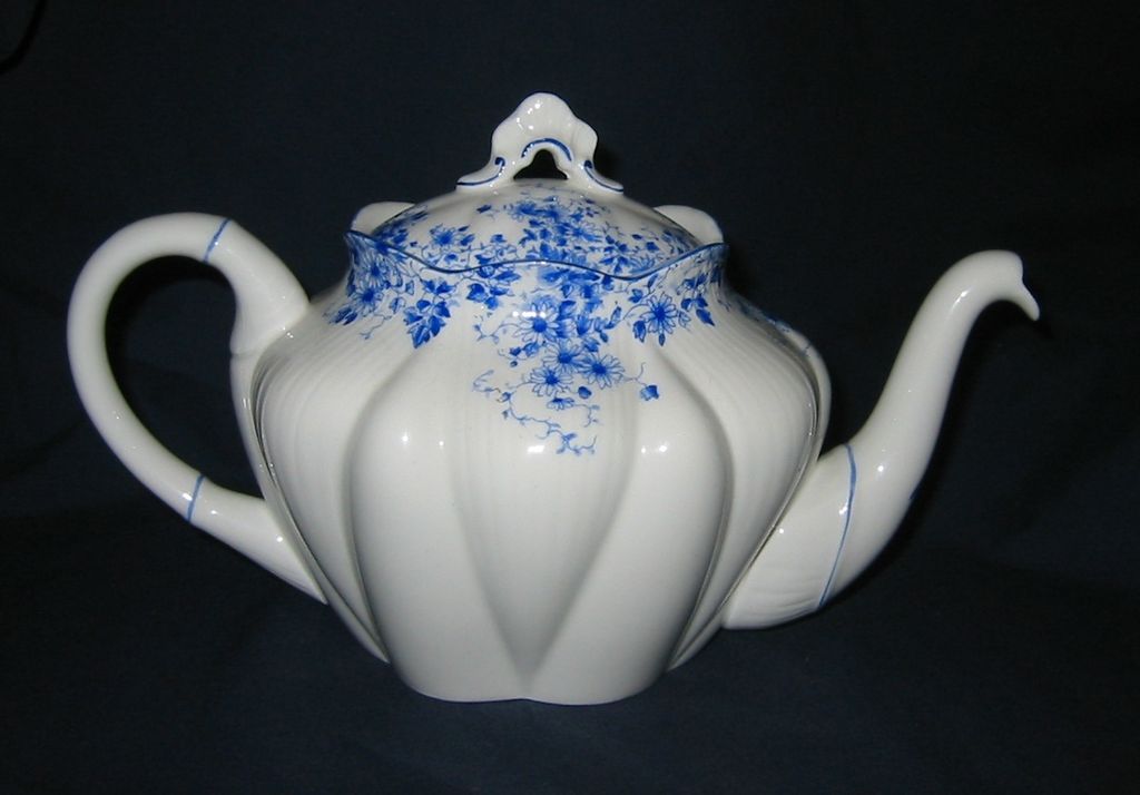 Shelley - Dainty Blue - Teapot Shelley - Dainty Blue - Teapot