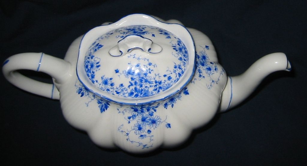 Shelley - Dainty Blue - Teapot Shelley - Dainty Blue - Teapot