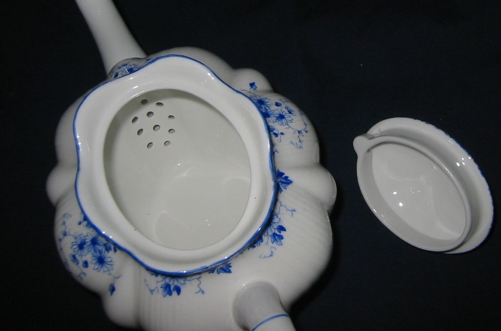 Shelley - Dainty Blue - Teapot Shelley - Dainty Blue - Teapot