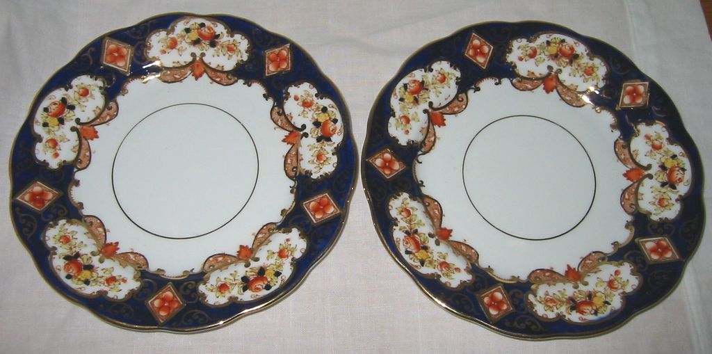 Royal Albert - Heirloom - Tray & Plates ca1920 Royal Albert - Heirloom - Tray & Plates ca1920