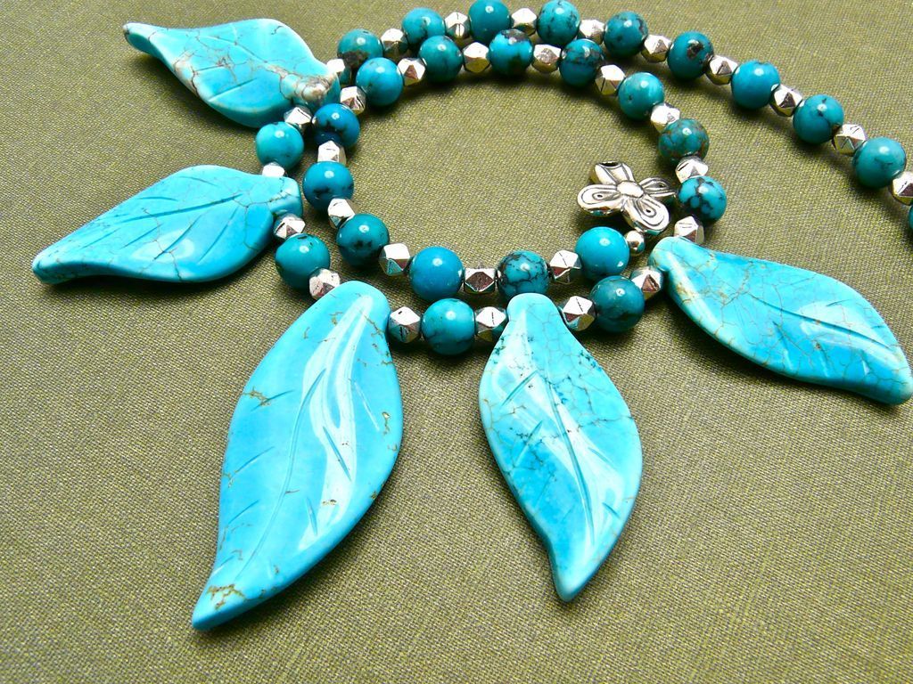 Chinese Turquoise Choker Necklace, 18-1/2 Inches Chinese Turquoise Choker Necklace, 18-1/2 Inches