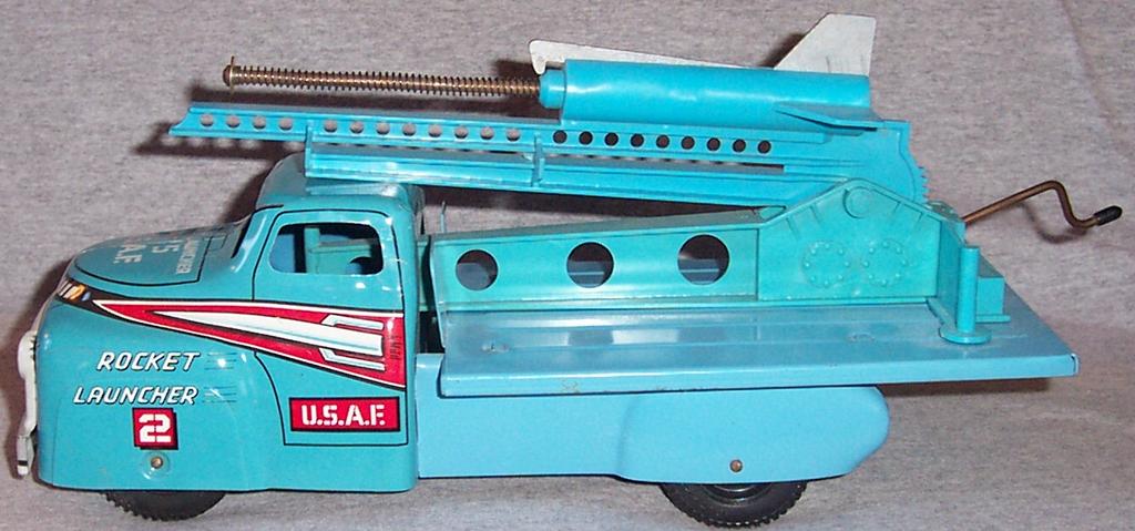 Marx U.S.A.F Rocket Launcher Truck Marx U.S.A.F Rocket Launcher Truck