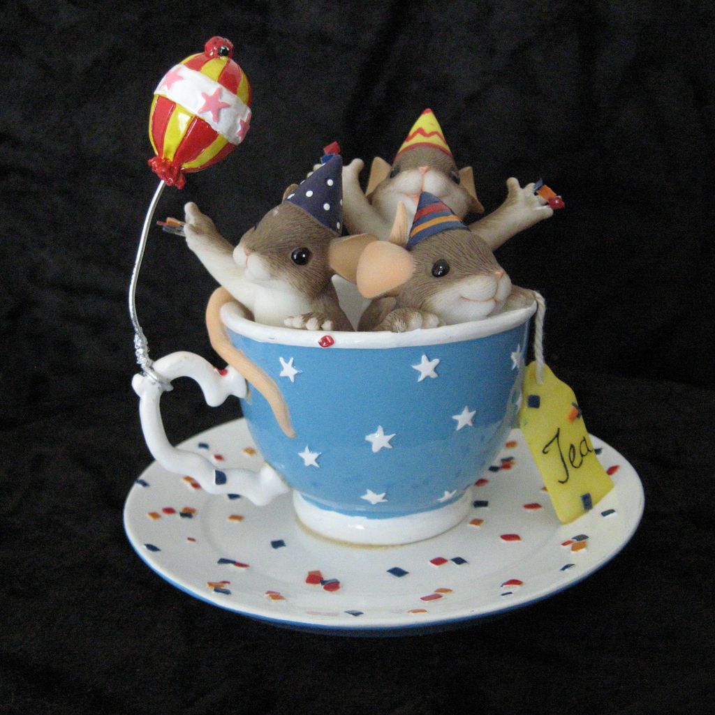 2004 Charming Tails 89/147 "Tea Party" Mice in Tea-cup by Fitz and Floyd 2004 Charming Tails 89/147 "Tea Party" Mice in Tea-cup by Fitz and Floyd