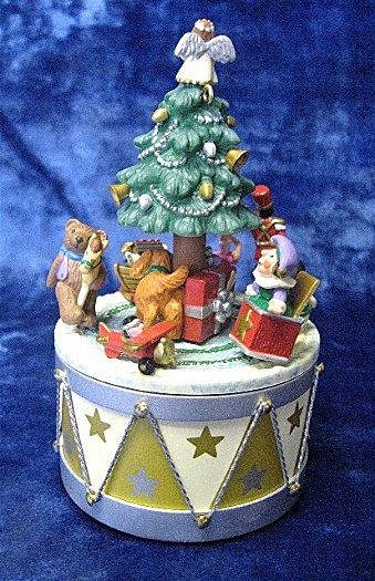 "Toyland Treasures" Hallmark Keepsake MAGIC Ornament - 2005 "Toyland Treasures" Hallmark Keepsake MAGIC Ornament - 2005