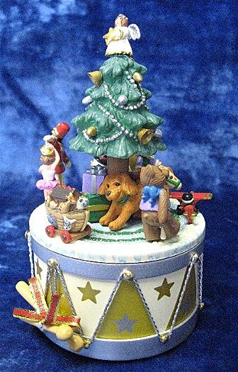 "Toyland Treasures" Hallmark Keepsake MAGIC Ornament - 2005 "Toyland Treasures" Hallmark Keepsake MAGIC Ornament - 2005