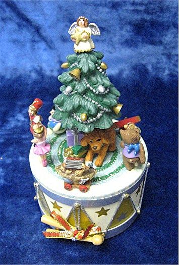 "Toyland Treasures" Hallmark Keepsake MAGIC Ornament - 2005 "Toyland Treasures" Hallmark Keepsake MAGIC Ornament - 2005