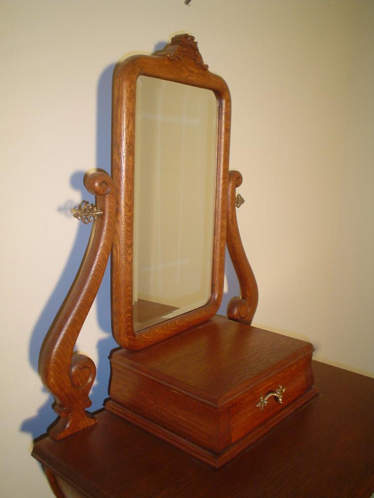 Monumental Quartersawn Oak Shaving Cabinet Monumental Quartersawn Oak Shaving Cabinet