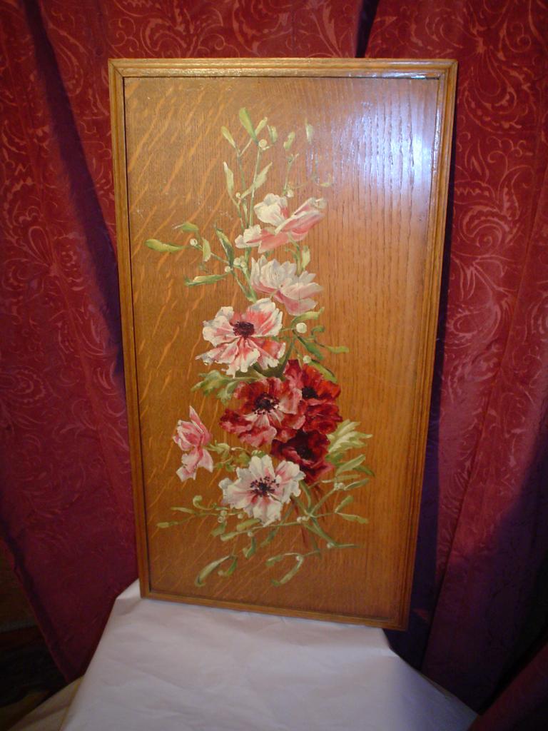 Lovely Floral Painting on Quartersawn Oak Board Lovely Floral Painting on Quartersawn Oak Board