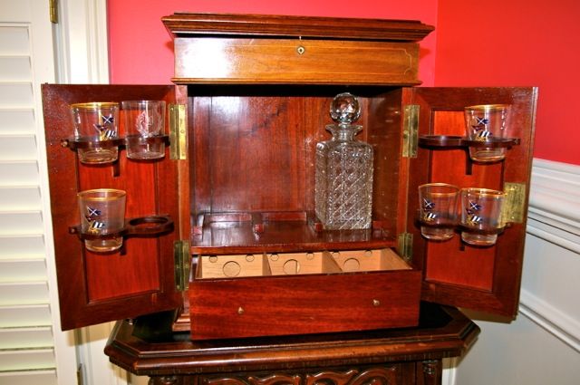 A Well-Made And Handsome Tantalus, Circa 1930 A Well-Made And Handsome Tantalus, Circa 1930
