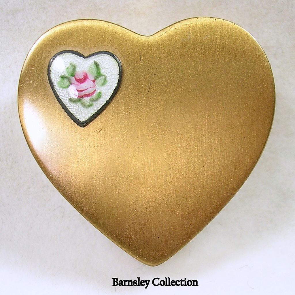 Vintage Gold Tone Heart Compact with Guilloche Enamel Heart Vintage Gold Tone Heart Compact with Guilloche Enamel Heart