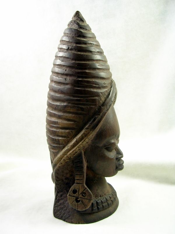 Collectible Hand Carved Wood African Female Statue Collectible Hand Carved Wood African Female Statue