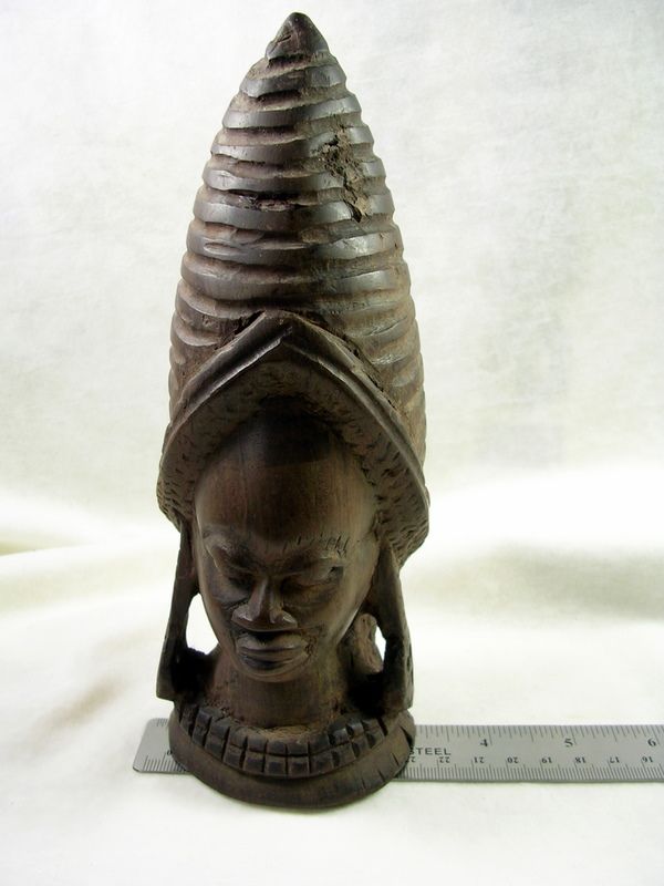 Collectible Hand Carved Wood African Female Statue Collectible Hand Carved Wood African Female Statue