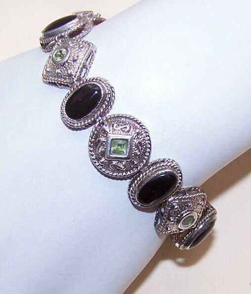 Elegant Etruscan-Style STERLING SILVER, Peridot & Black Onyx Fashion Bracelet! Elegant Etruscan-Style STERLING SILVER, Peridot & Black Onyx Fashion Bracelet!