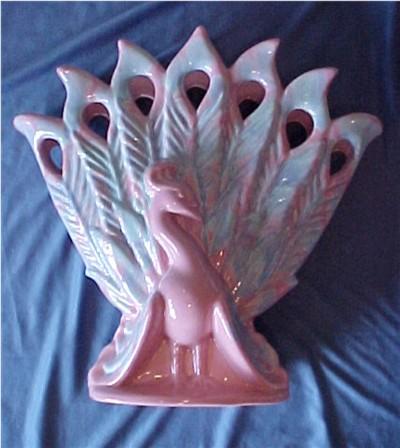 Peacock Jewelry Stand on Royal Haeger Pink Peacock Vase From The Late 1920 S  The Vase Stands