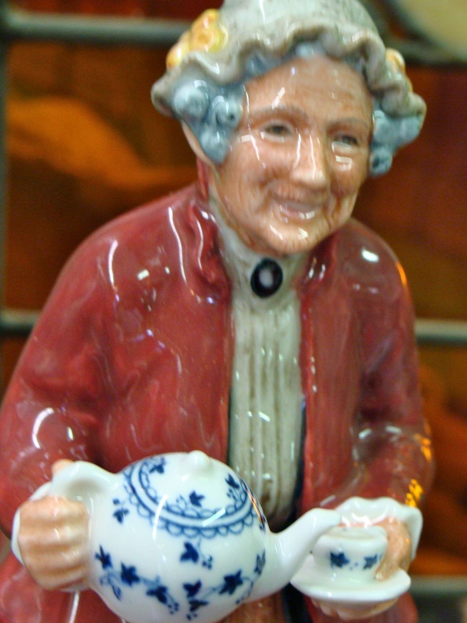 Royal Doulton Teatime Figurine Holding A Teapot Royal Doulton Teatime Figurine Holding A Teapot