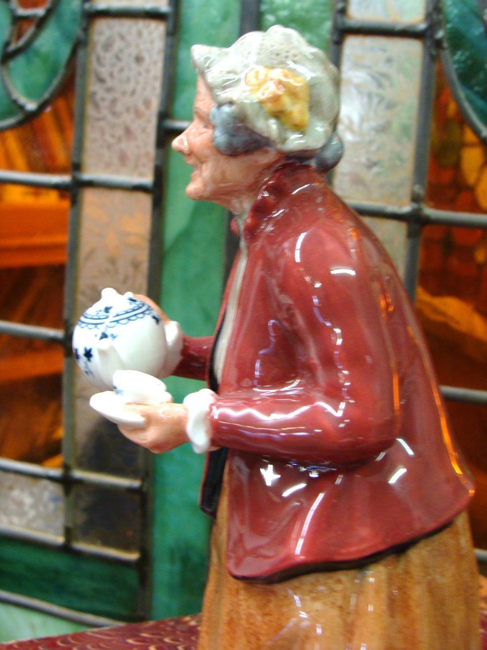 Royal Doulton Teatime Figurine Holding A Teapot Royal Doulton Teatime Figurine Holding A Teapot
