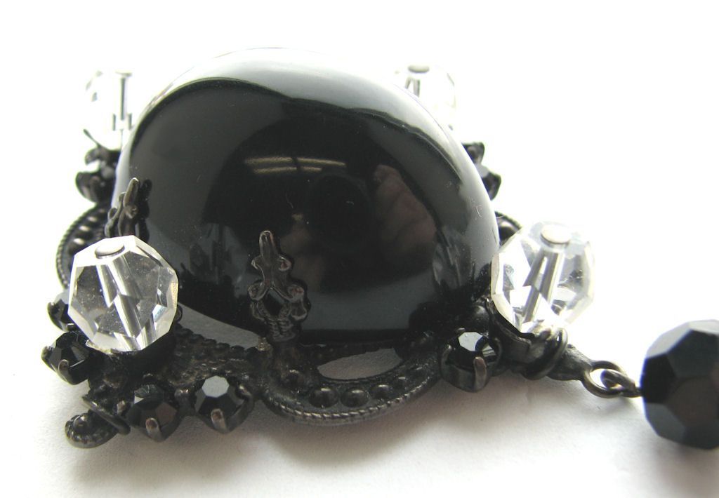 Bold & Beautiful SCHREINER Black & Clear Lucite Bulbous Dangle Pin! Bold & Beautiful SCHREINER Black & Clear Lucite Bulbous Dangle Pin!