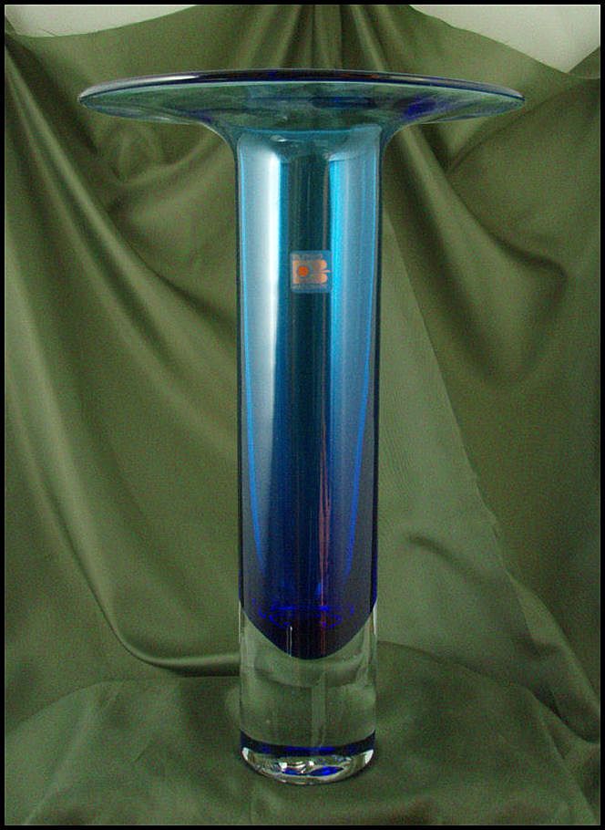 Blenko #826L Azure Flat-Topped Cylinder Vase Blenko #826L Azure Flat-Topped Cylinder Vase