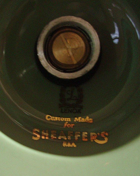 Lenox Green & Cream Pen Holder for Sheaffers Lenox Green & Cream Pen Holder for Sheaffers