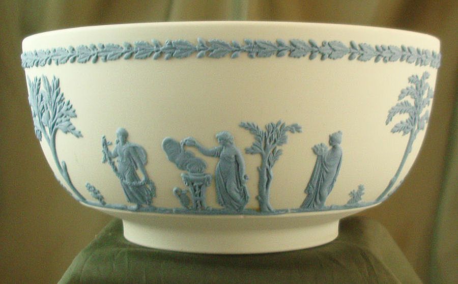 Wedgwood Reverse Jasper Ware Sacrifice Bowl Wedgwood Reverse Jasper Ware Sacrifice Bowl