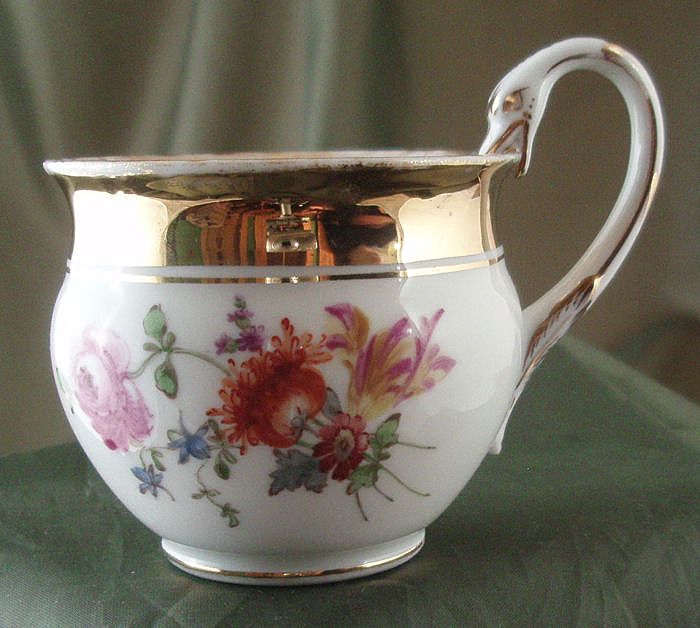 Meissen Floral-Decorated Coffee Cup with Swan Handle Meissen Floral-Decorated Coffee Cup with Swan Handle