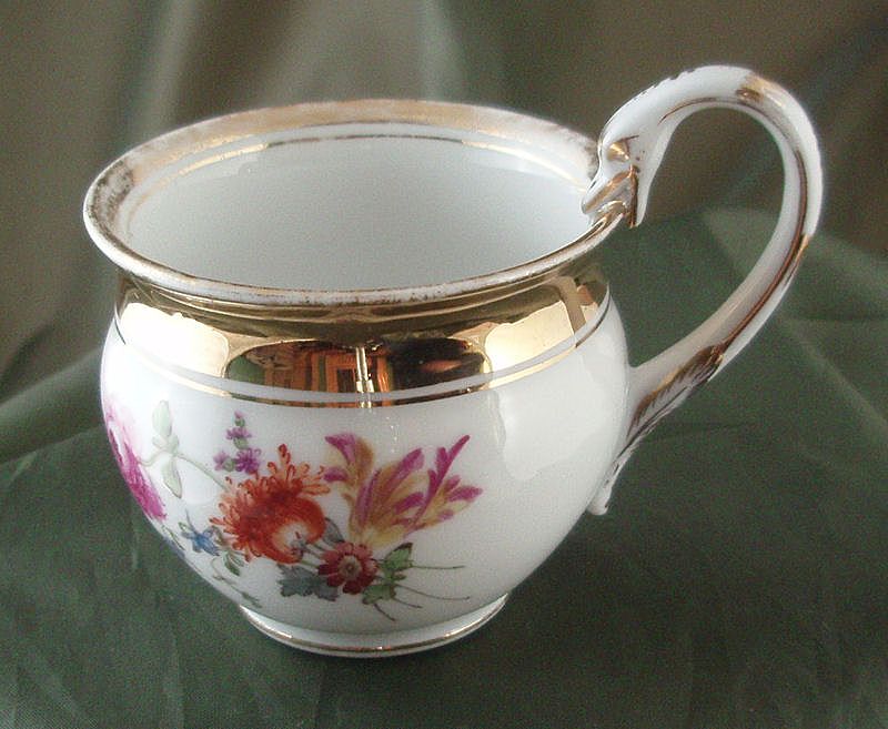 Meissen Floral-Decorated Coffee Cup with Swan Handle Meissen Floral-Decorated Coffee Cup with Swan Handle