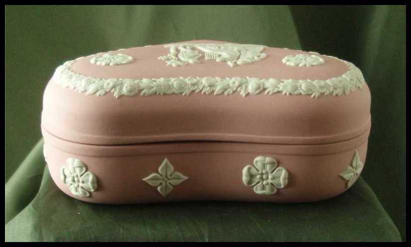 Wedgwood Jasper Ware Pink Heart-Shaped Box Wedgwood Jasper Ware Pink Heart-Shaped Box