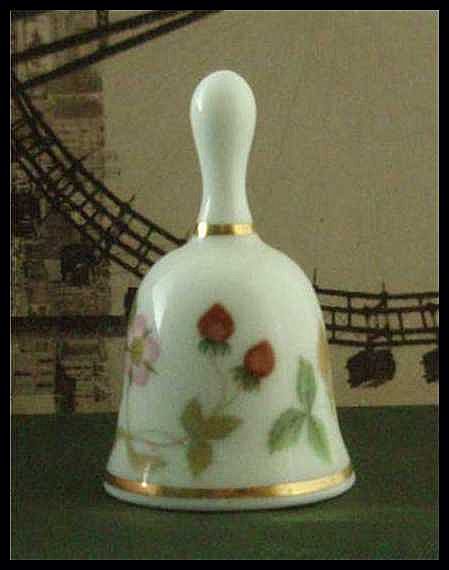 Wedgwood Wild Strawberry Miniature Bell Wedgwood Wild Strawberry Miniature Bell